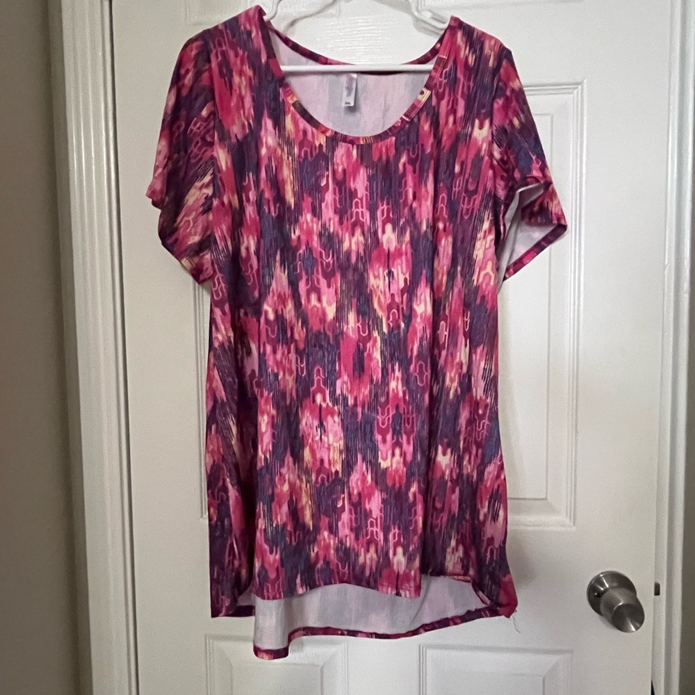 LuLaRoe SS TOP 3XL. gently worn.